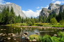 Valley View in Yosemite National Park