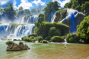 Detian Falls in Guangxi, China